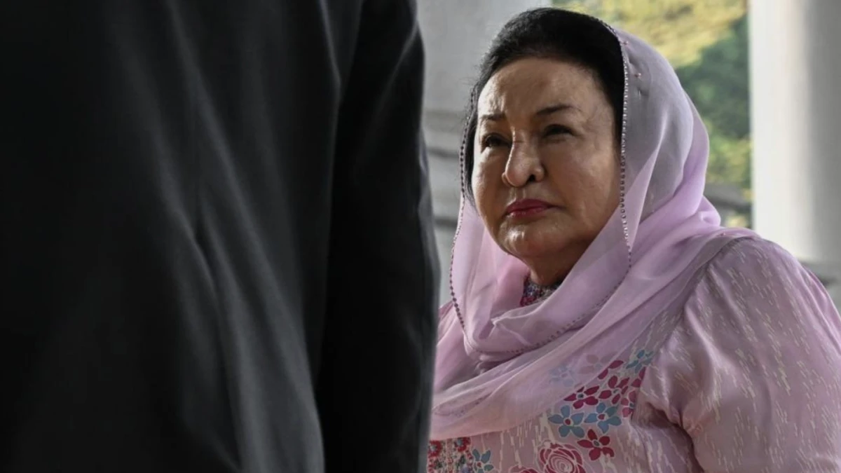 Permohonan Rosmah Tangguh Tanpa Syarat Bayar Kepada Syarikat Barang Kemas Lubnan, Ditolak